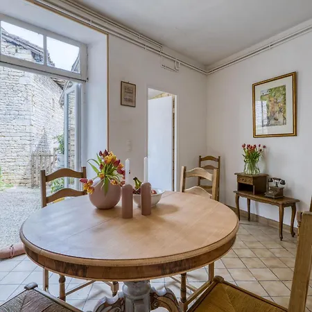 Awesome In With Wifi Feriehus Verteuil-sur-Charente